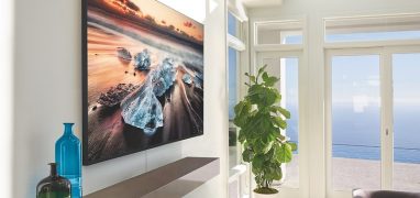 Samsung Q950R QLED 8K TV. Samsung 8K TV Review. 65, 75, 82 and 98 inch. Perfect for gaming and cinema. Is it worth buying an 8K TV?